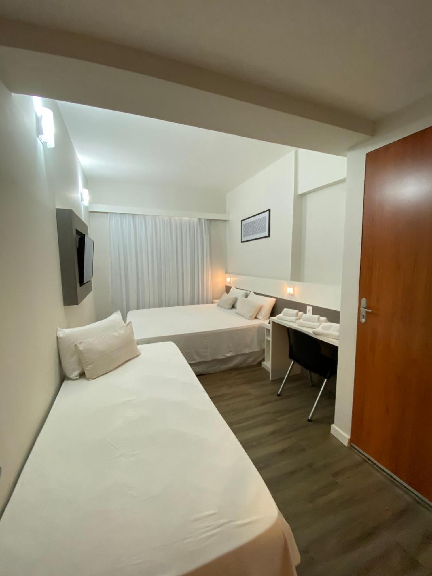 It'S Hotel Caratinga Buitenkant foto