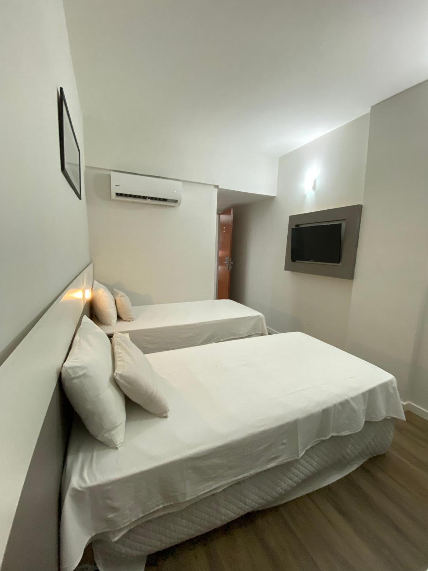 It'S Hotel Caratinga Buitenkant foto