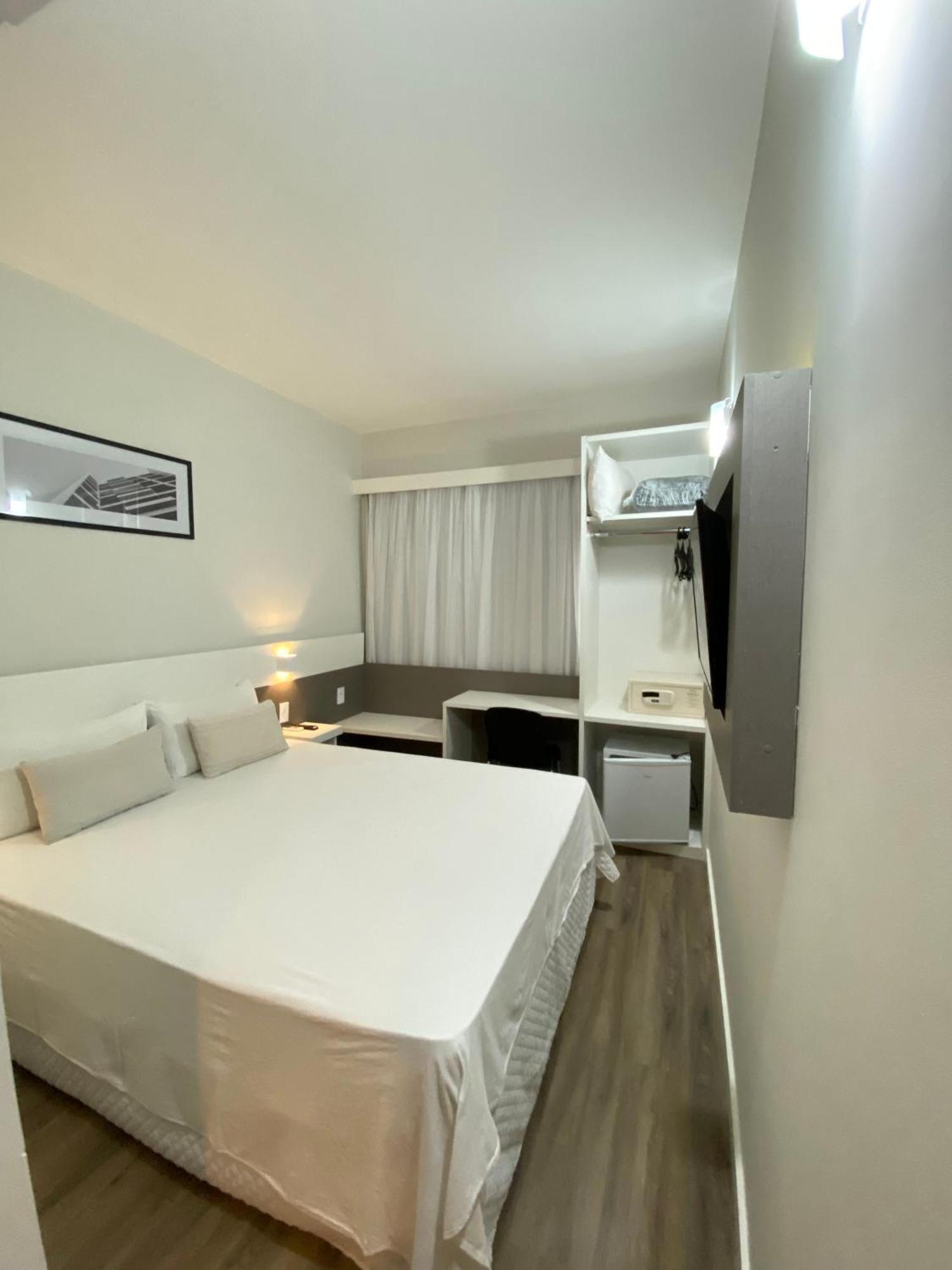It'S Hotel Caratinga Buitenkant foto