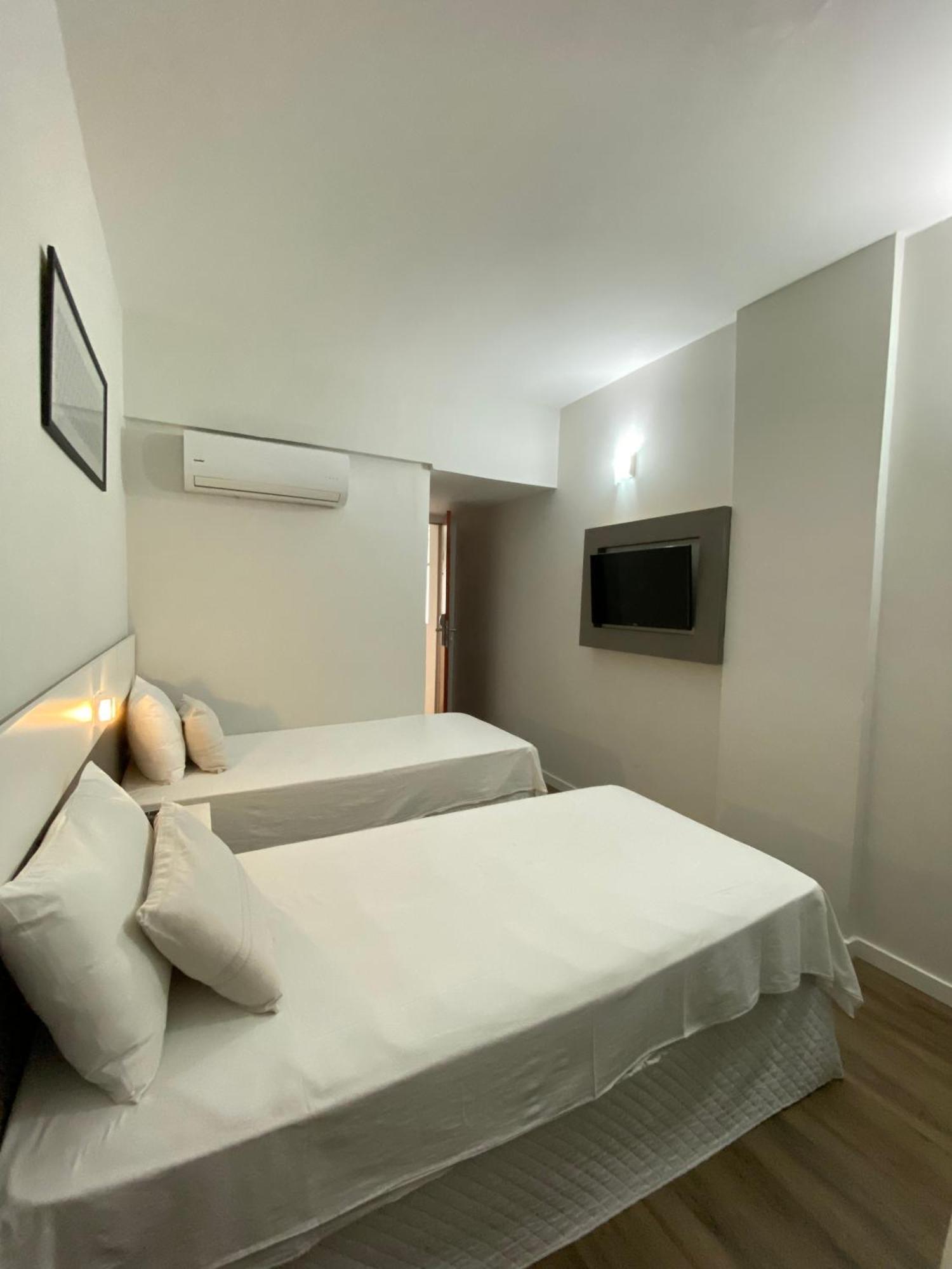 It'S Hotel Caratinga Buitenkant foto